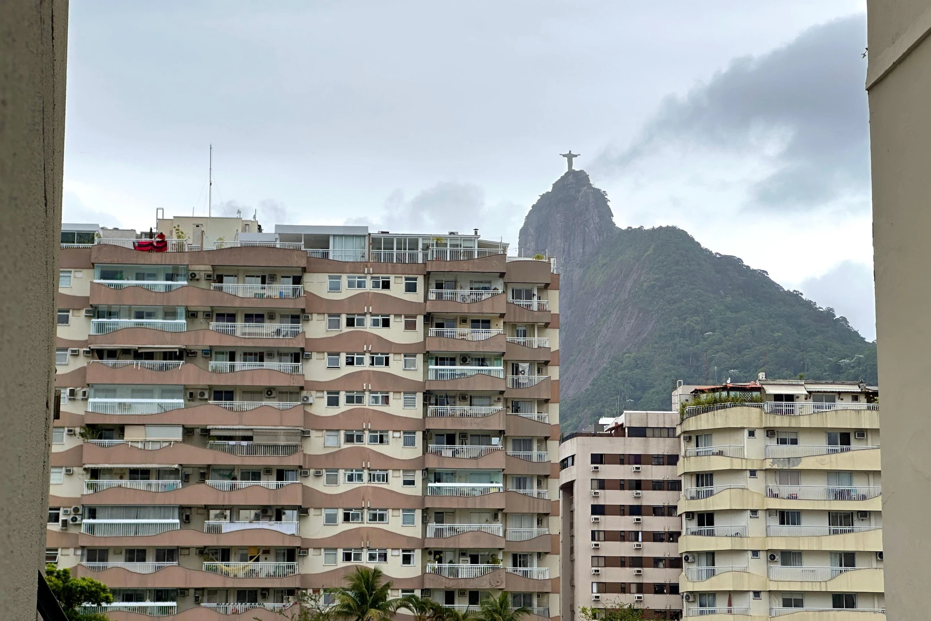Apartamento com cozinha integrada e 3 suítes — photo 24