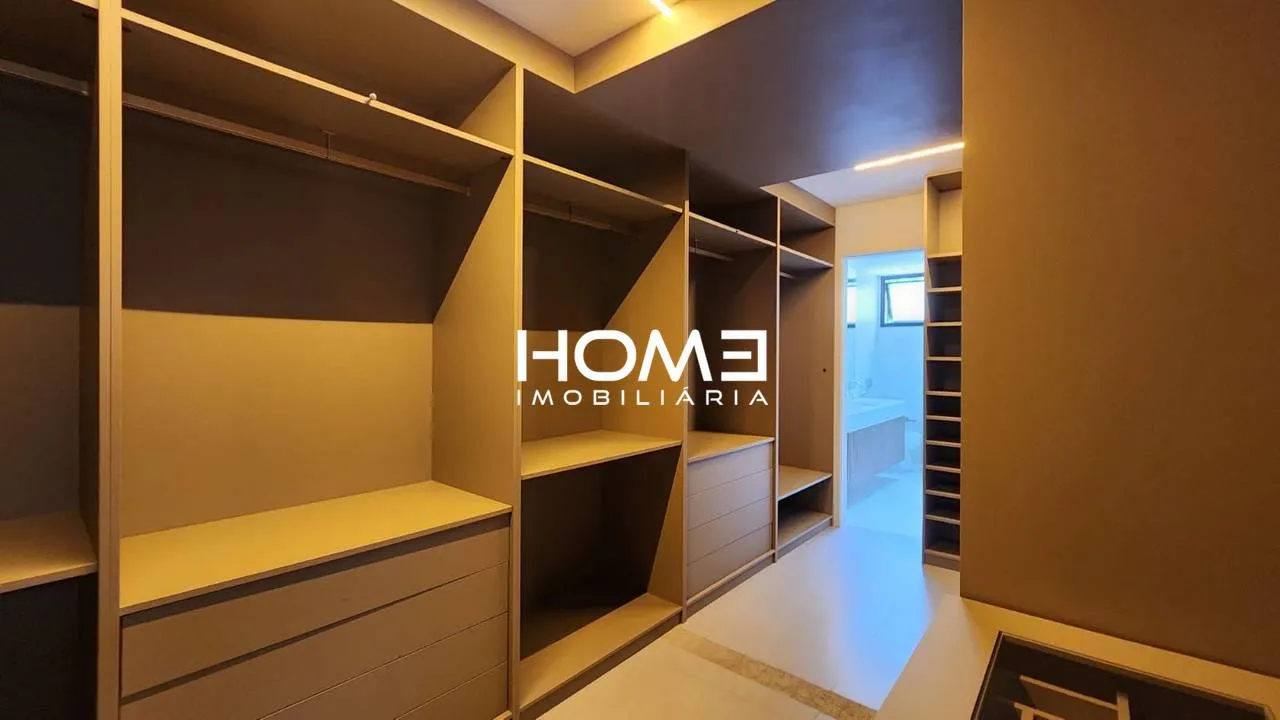 Furnished house, 357 m², with floor-to-ceiling windows — photo 5