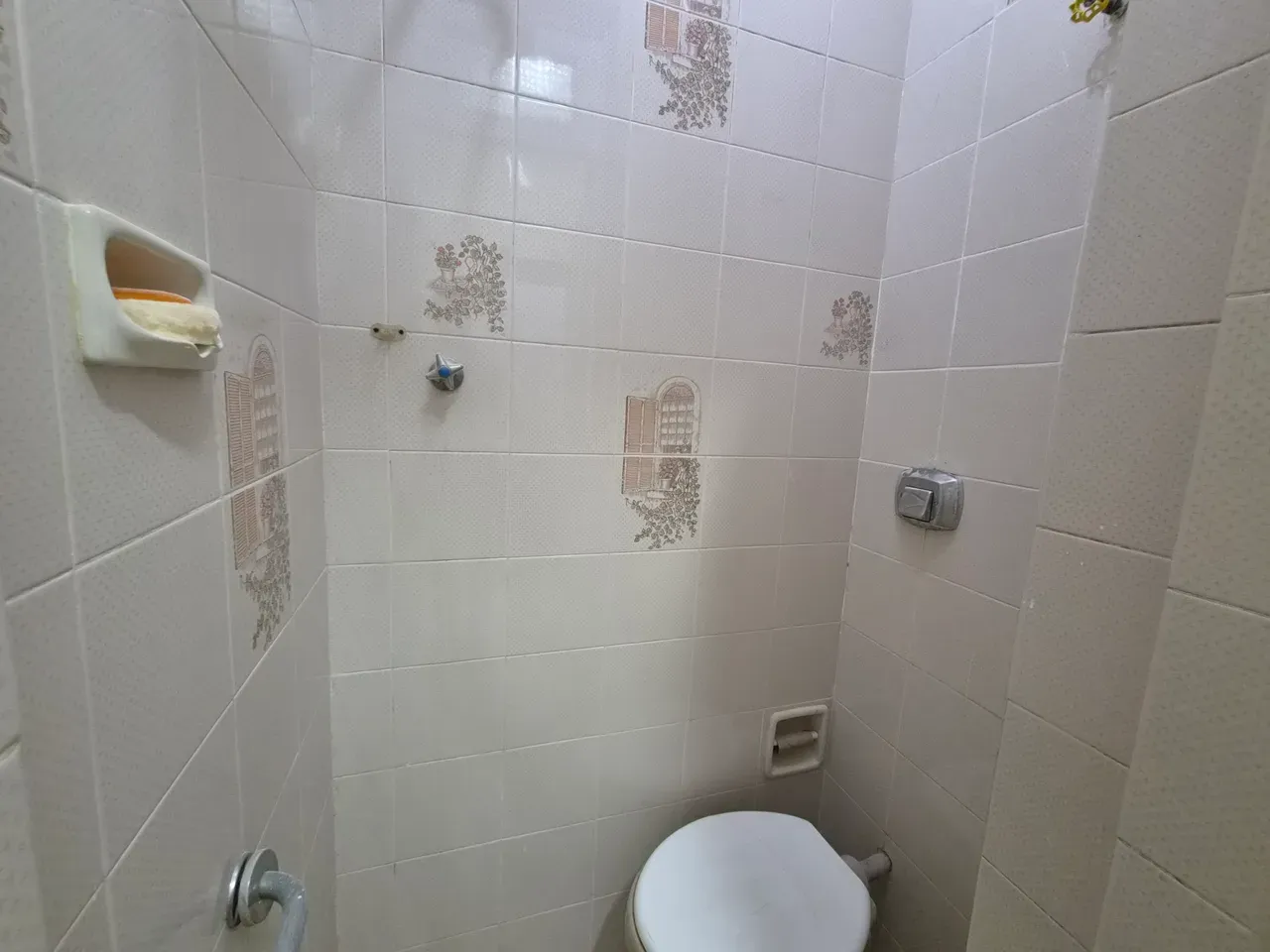 Квартира на 3-му поверсі з дерев'яною підлогою або ламінатом — photo 16