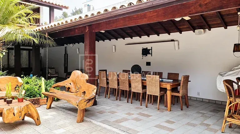 Casa com 5 dormitórios e 5 banheiros, cozinha integrada — photo 8