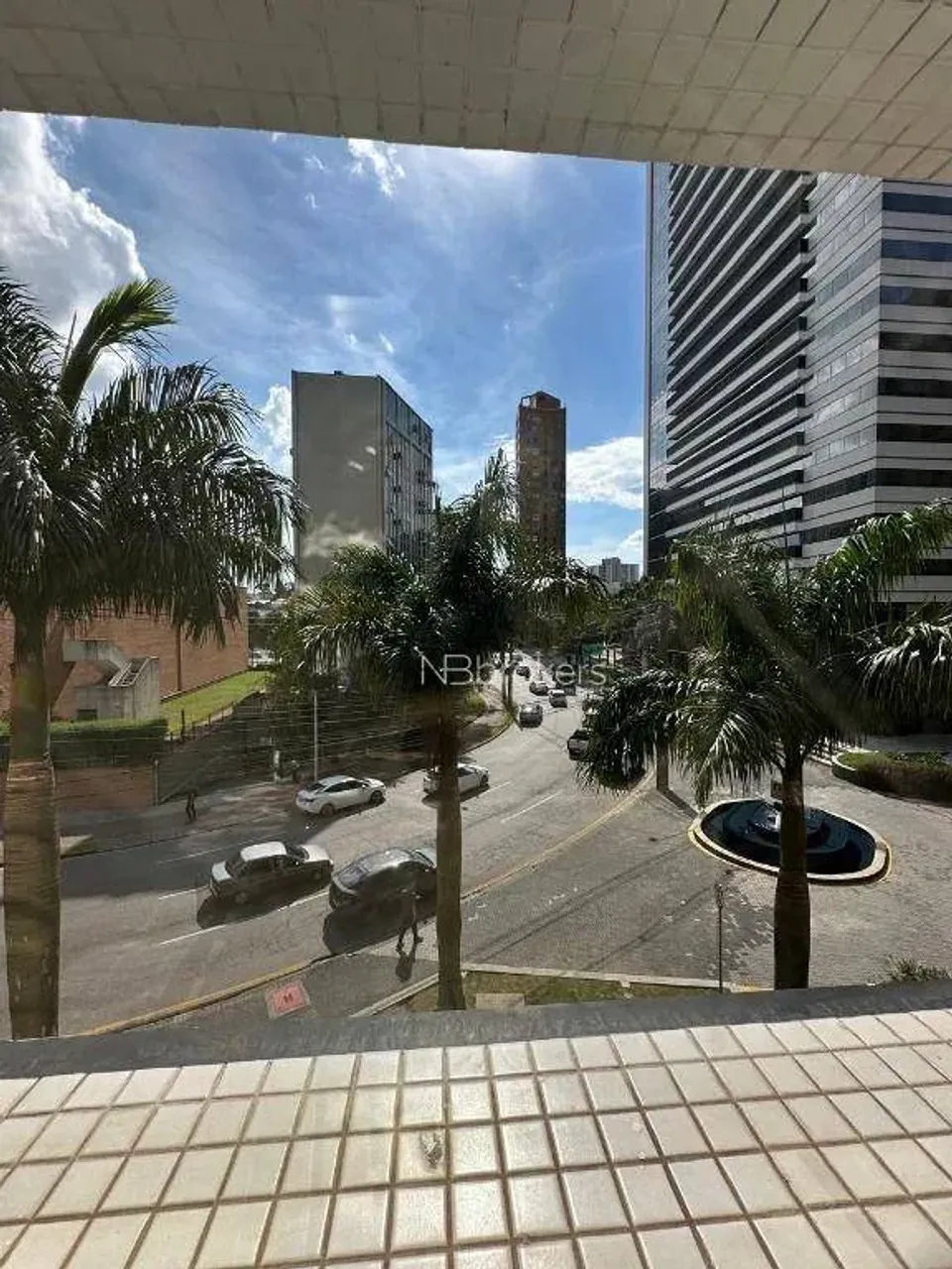 1-bedroom apartment with a private garden space — photo 12