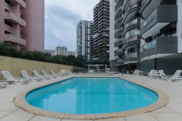 Glass-enclosed balcony in a 3-bedroom apartment, 90 m² — photo 20