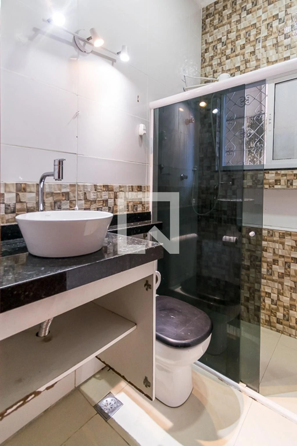 Casa para locação com 3 quartos, 2 banheiros e 1 vaga — photo 51