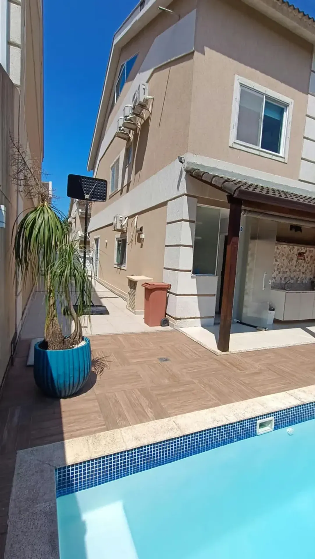 Furnished house with 3 bedrooms and 4 bathrooms — photo 37