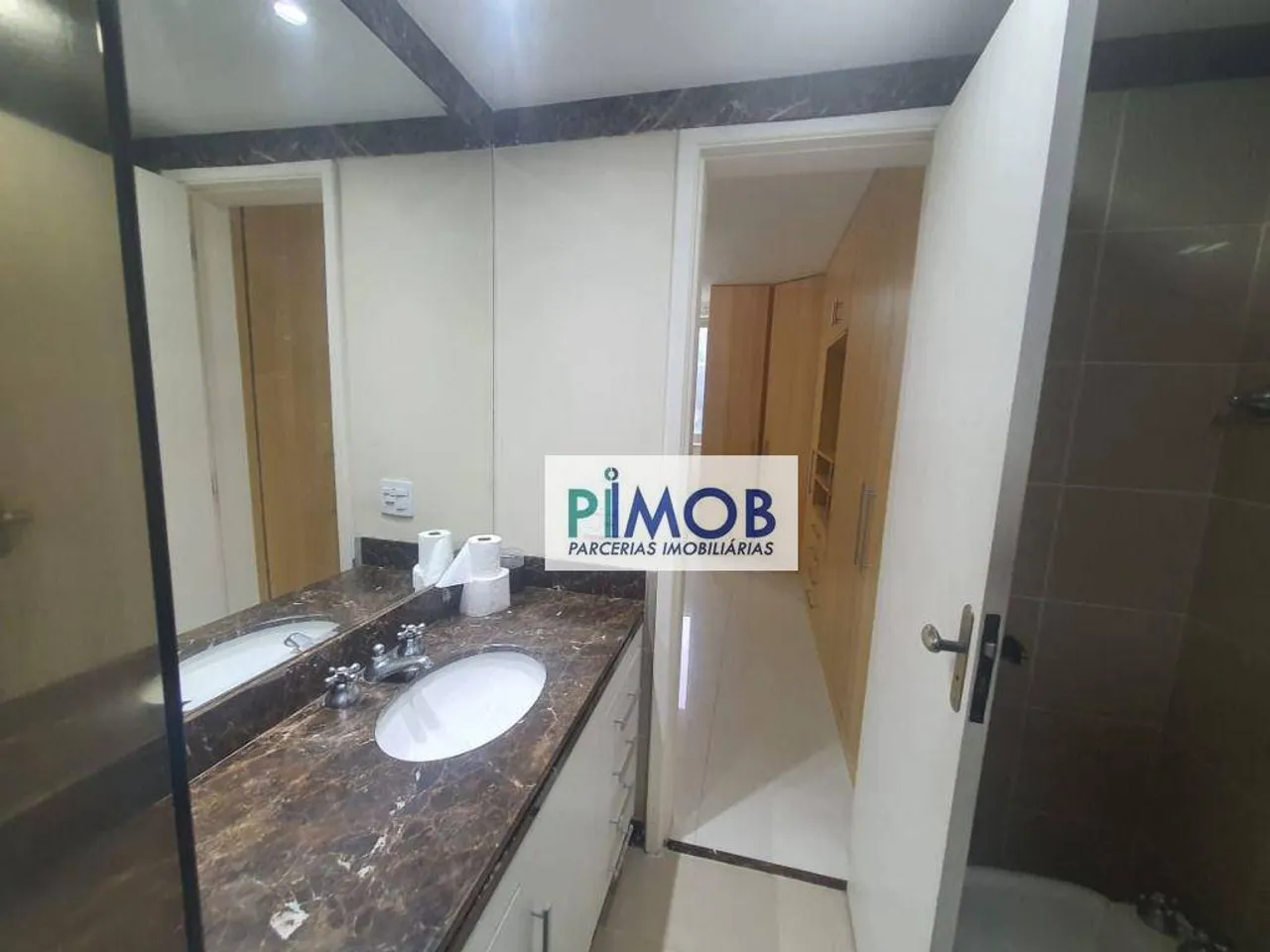 Apartment with 4 bedrooms and 5 bathrooms, 260 m² — photo 5