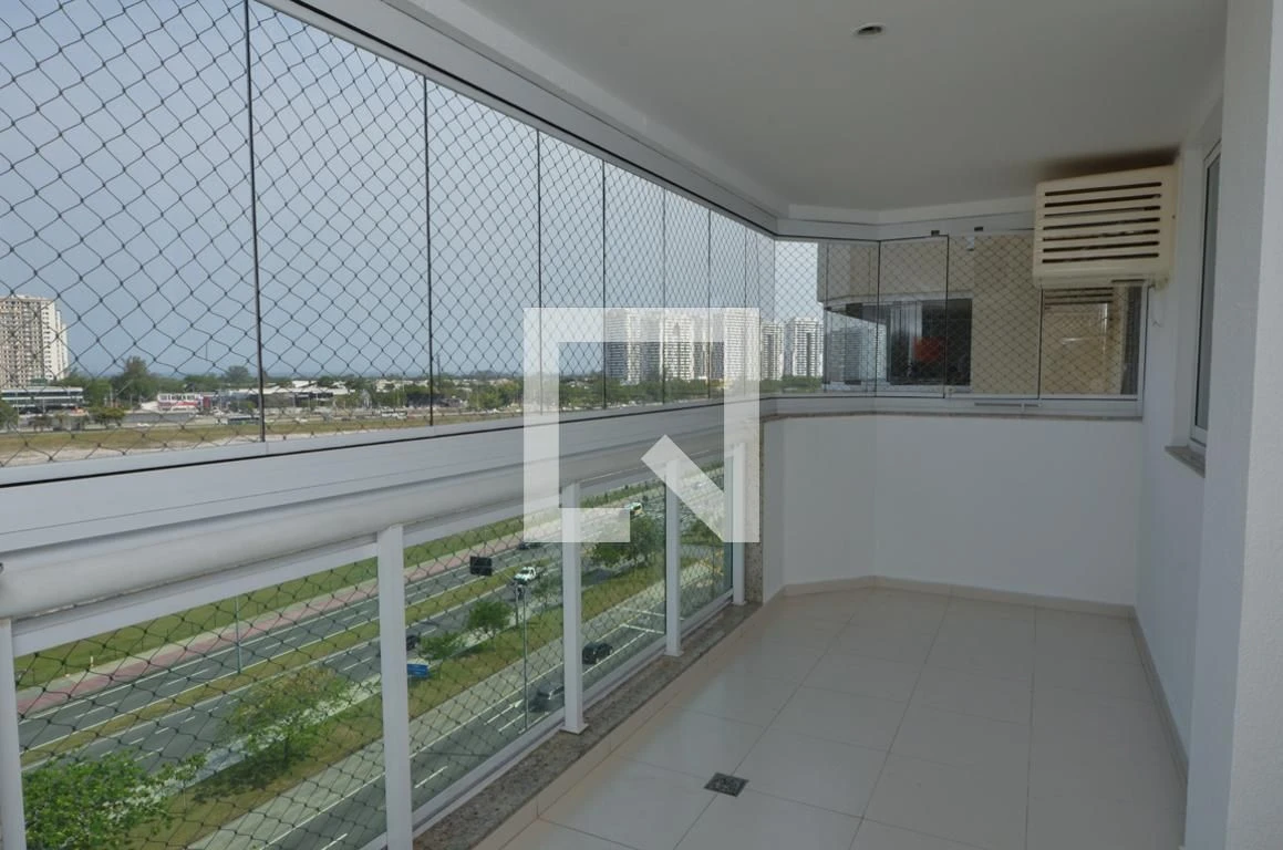 Apartamento mobiliado, 80 m², com máquina de lavar