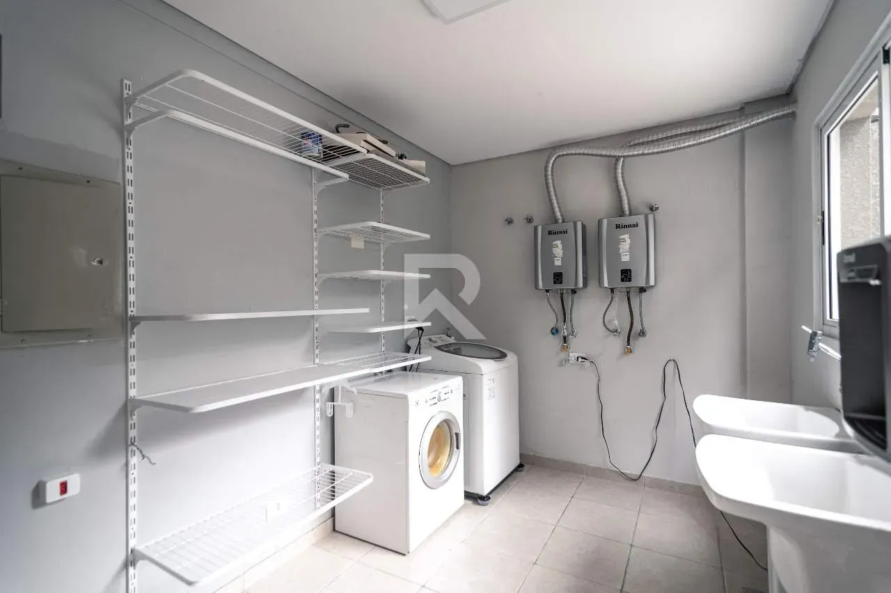 Casa con 4 suites y balcón con parrilla, 464 m² — photo 23