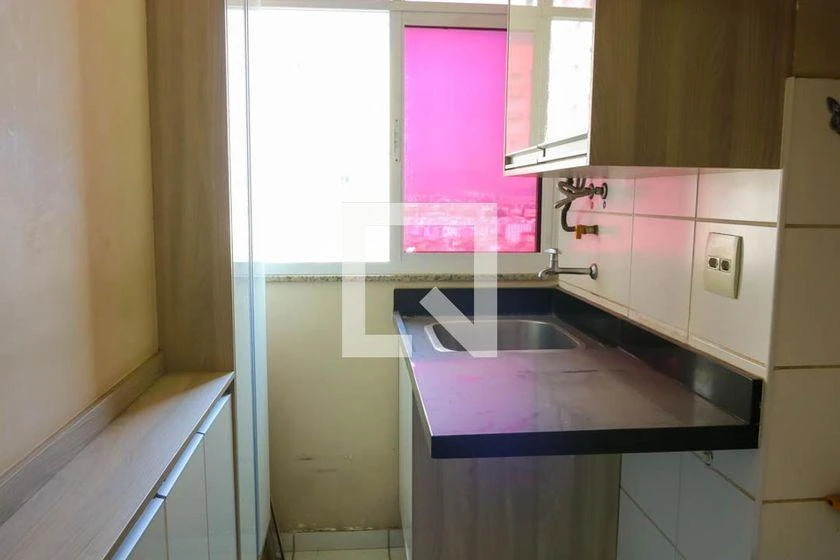2-bedroom apartment in a building with a gym — photo 24