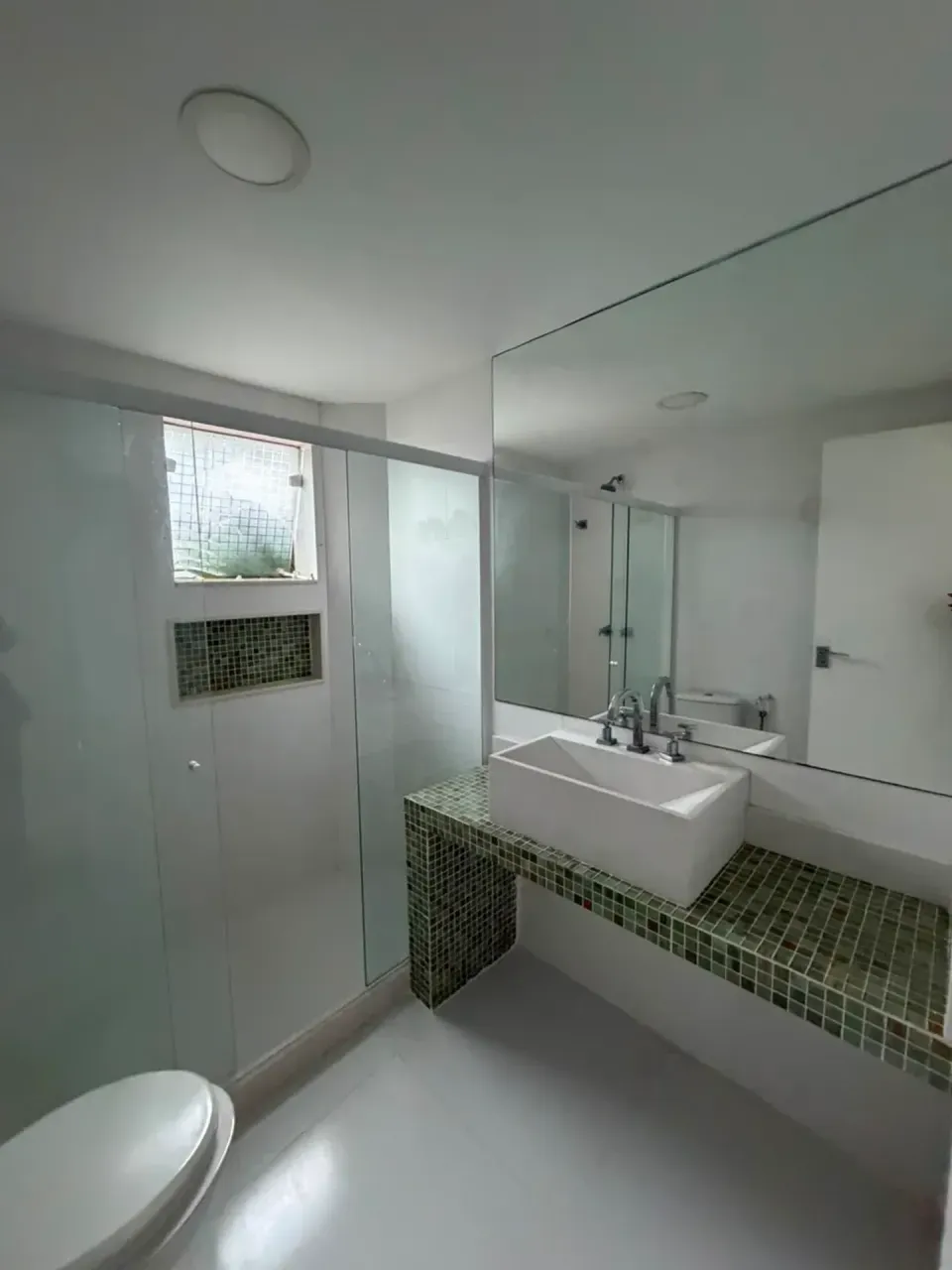 Rental house with 5 bedrooms and 5 bathrooms — photo 9