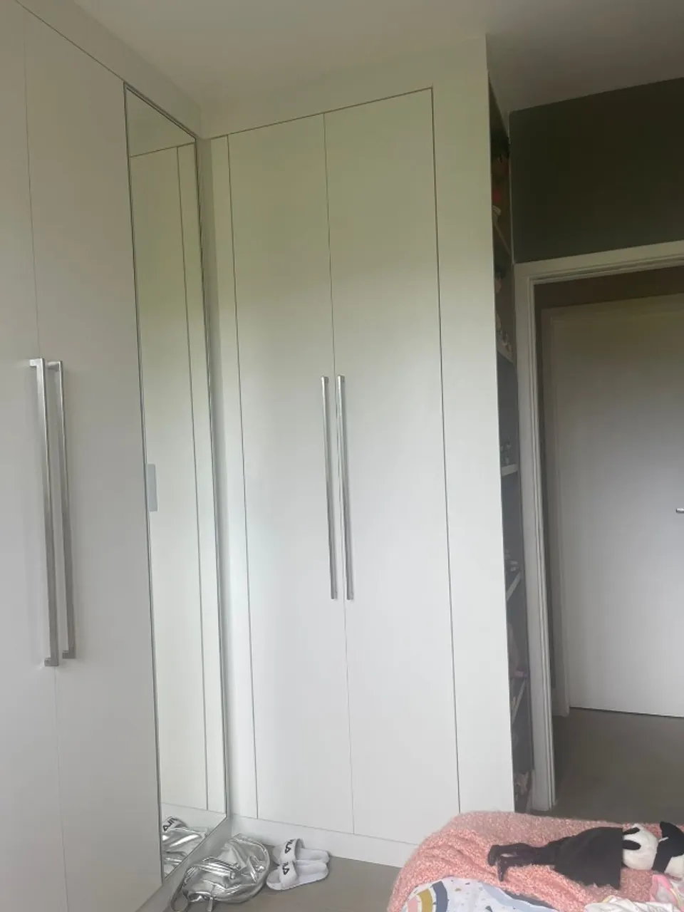 Furnished 211 m² apartment with 3 bedrooms and balcony — photo 16