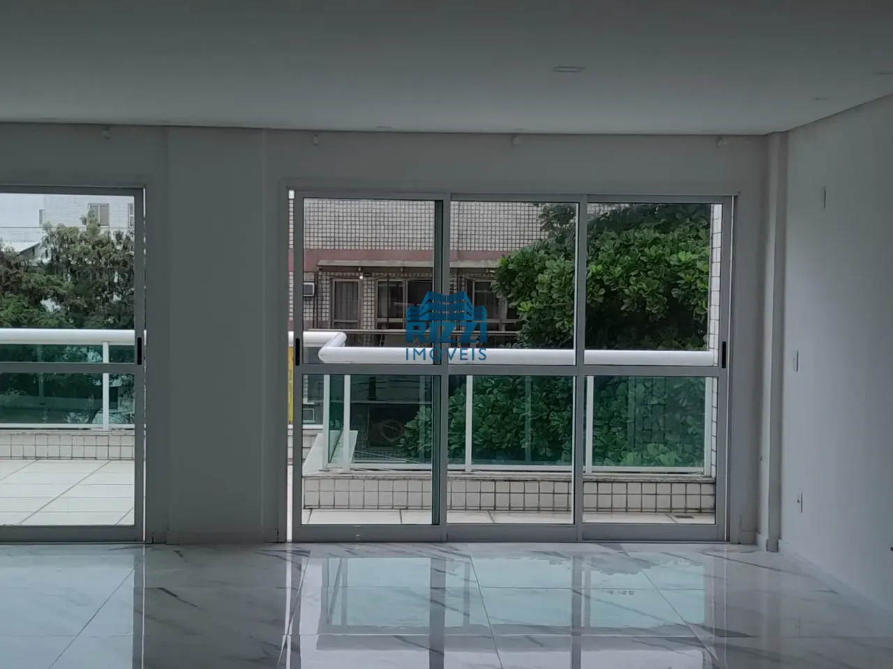 Apartamento com 3 quartos e 5 banheiros com terraço — photo 6