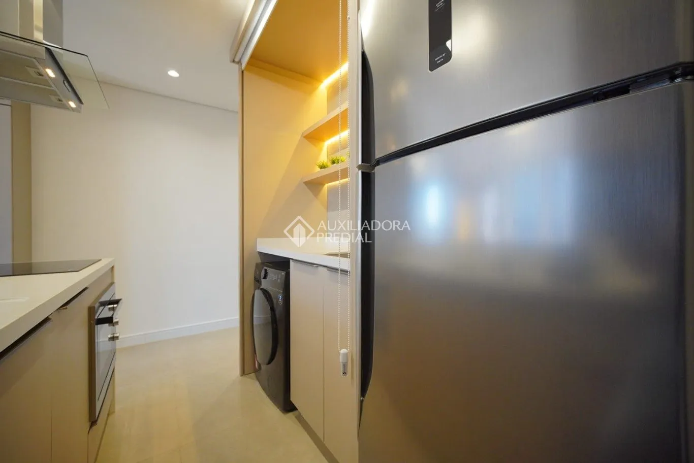 Furnished 36 m² studio with 1 bedroom and city view — photo 13