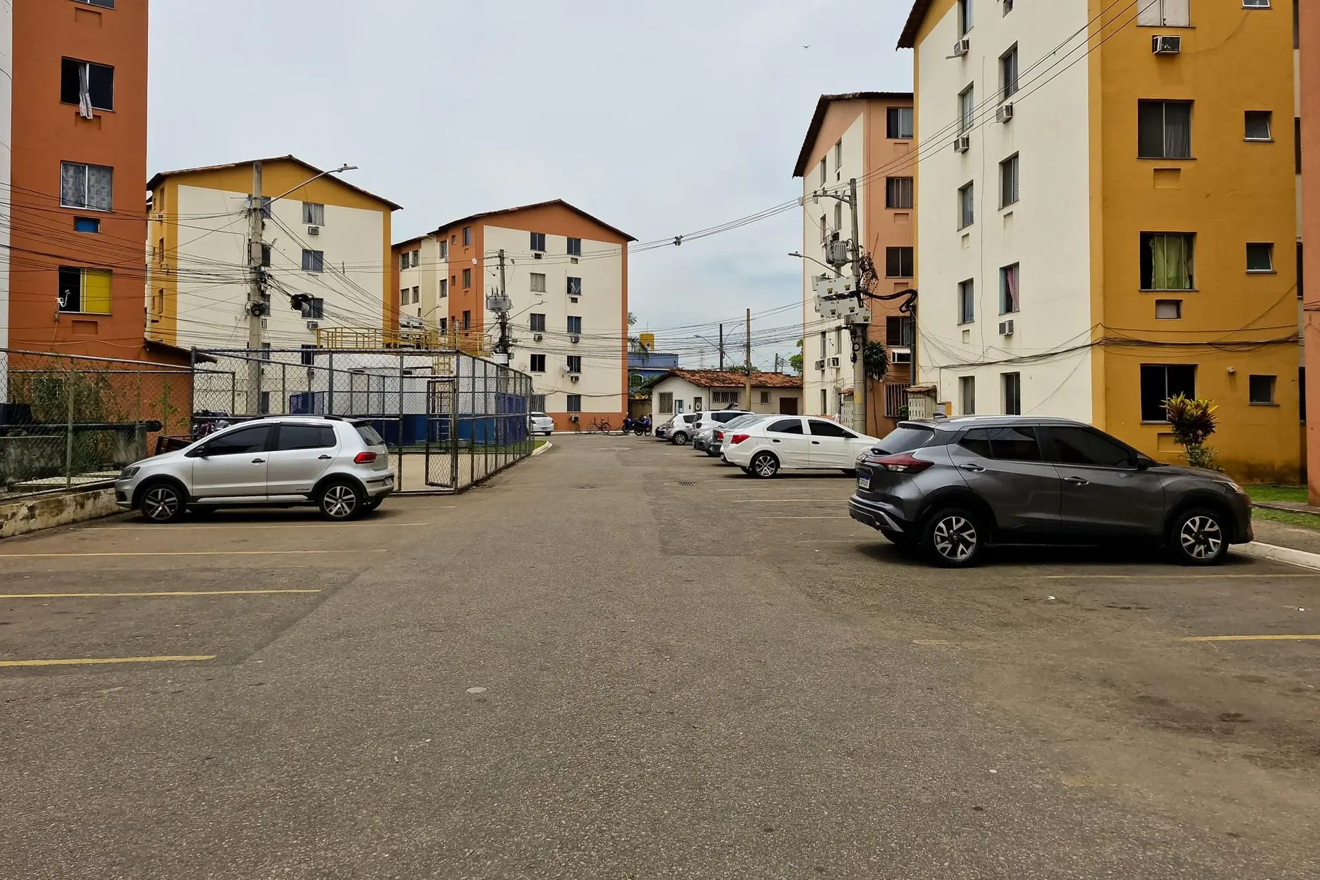 Квартира з 2 спальнями та електричним душем у ванній — photo 18