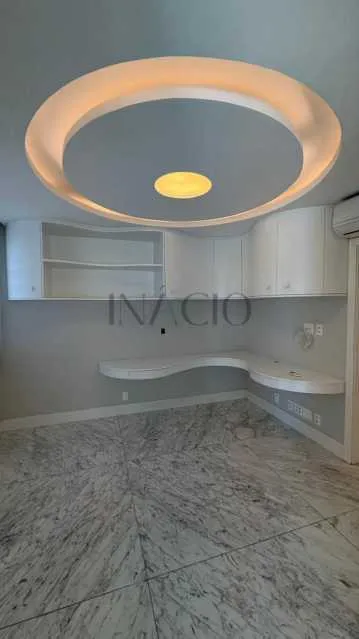 Furnished house with 5 bedrooms and 4 bathrooms, 900 m² — photo 30