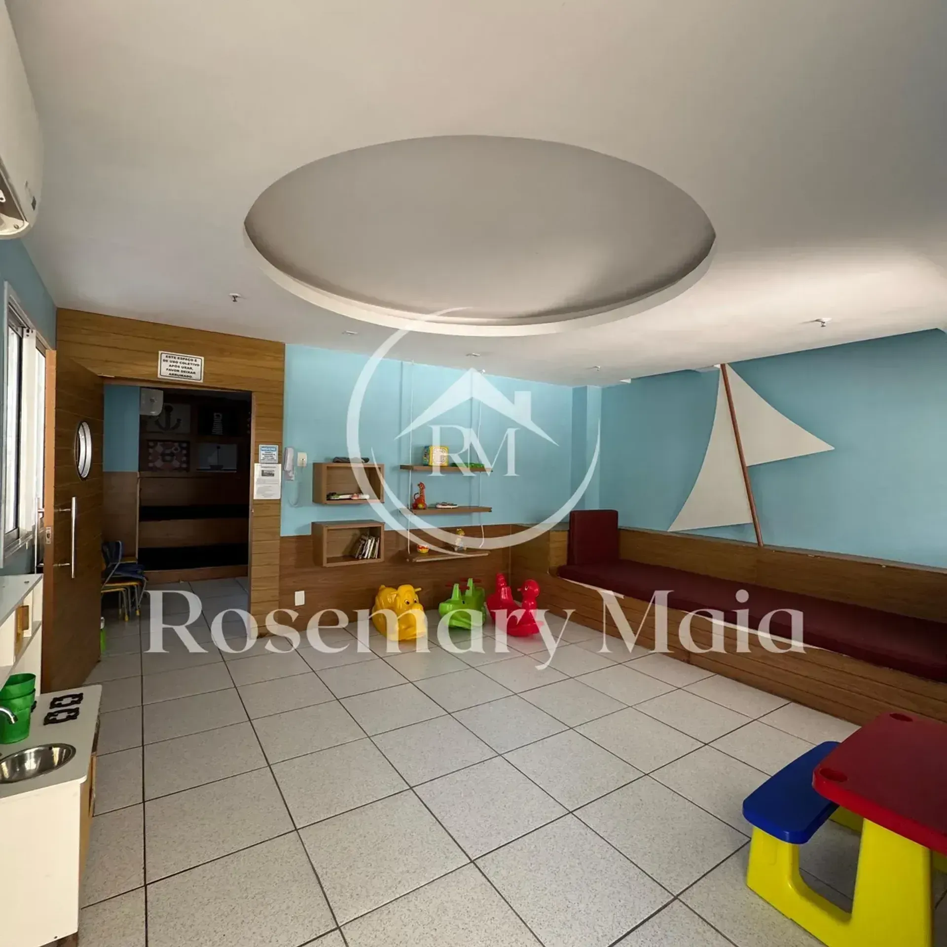 Duplex penthouse with 4 bedrooms and city view — photo 45