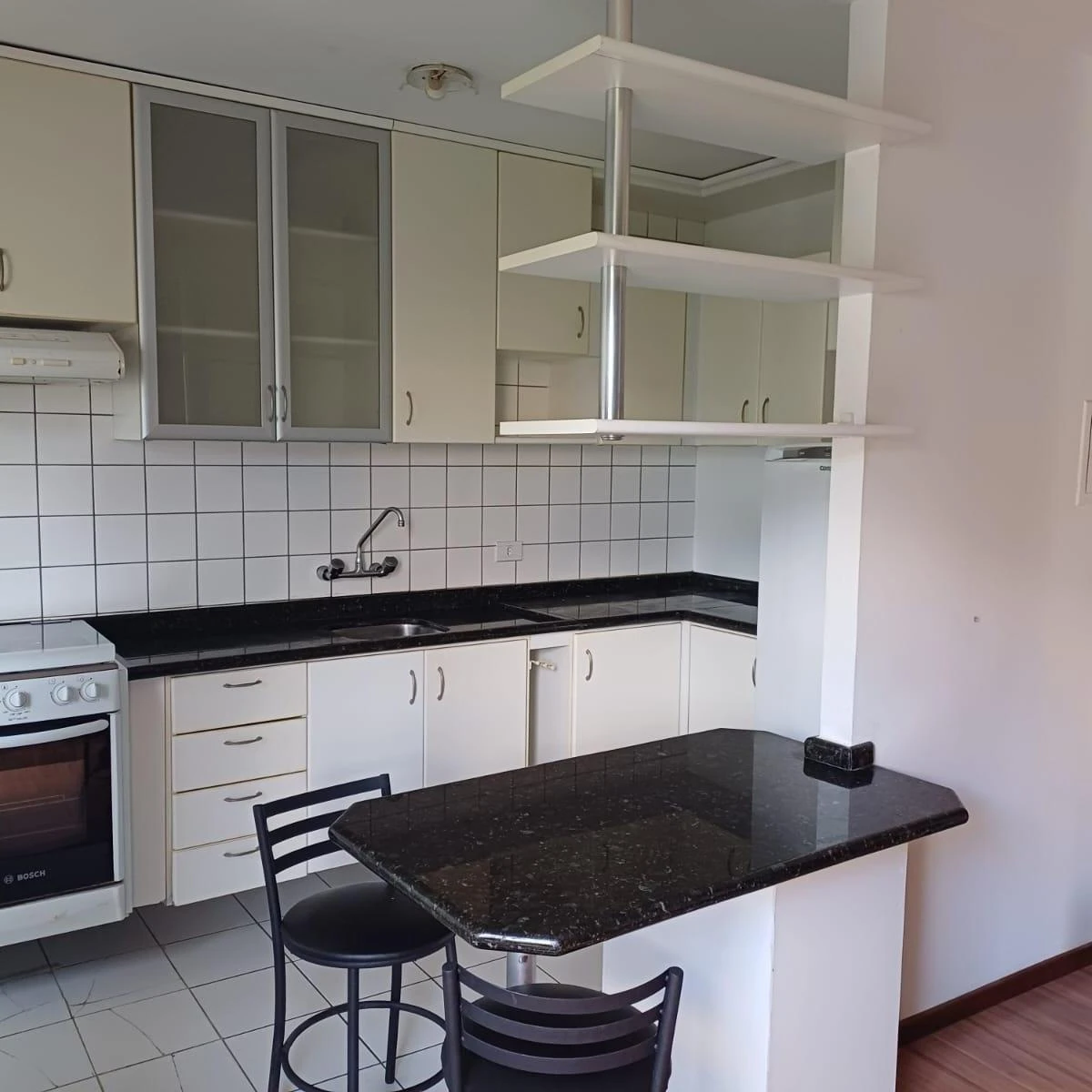 One-bedroom apartment with a washing machine in Curitiba — photo 2