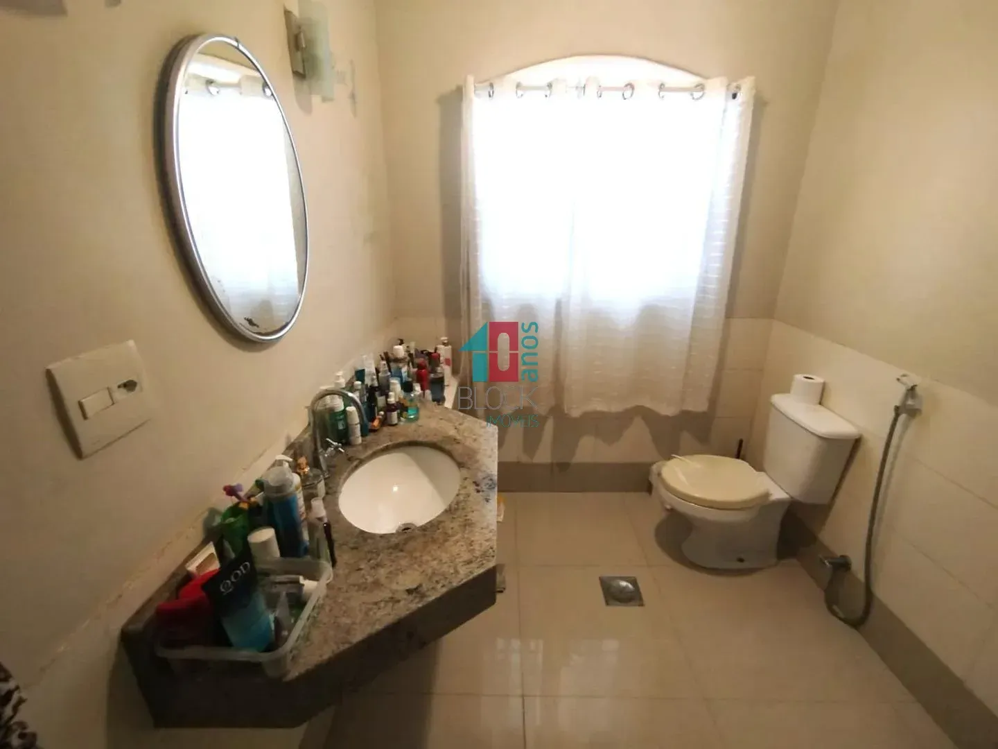Street house 445 m² with 4 bedrooms and 1 en-suite — photo 32