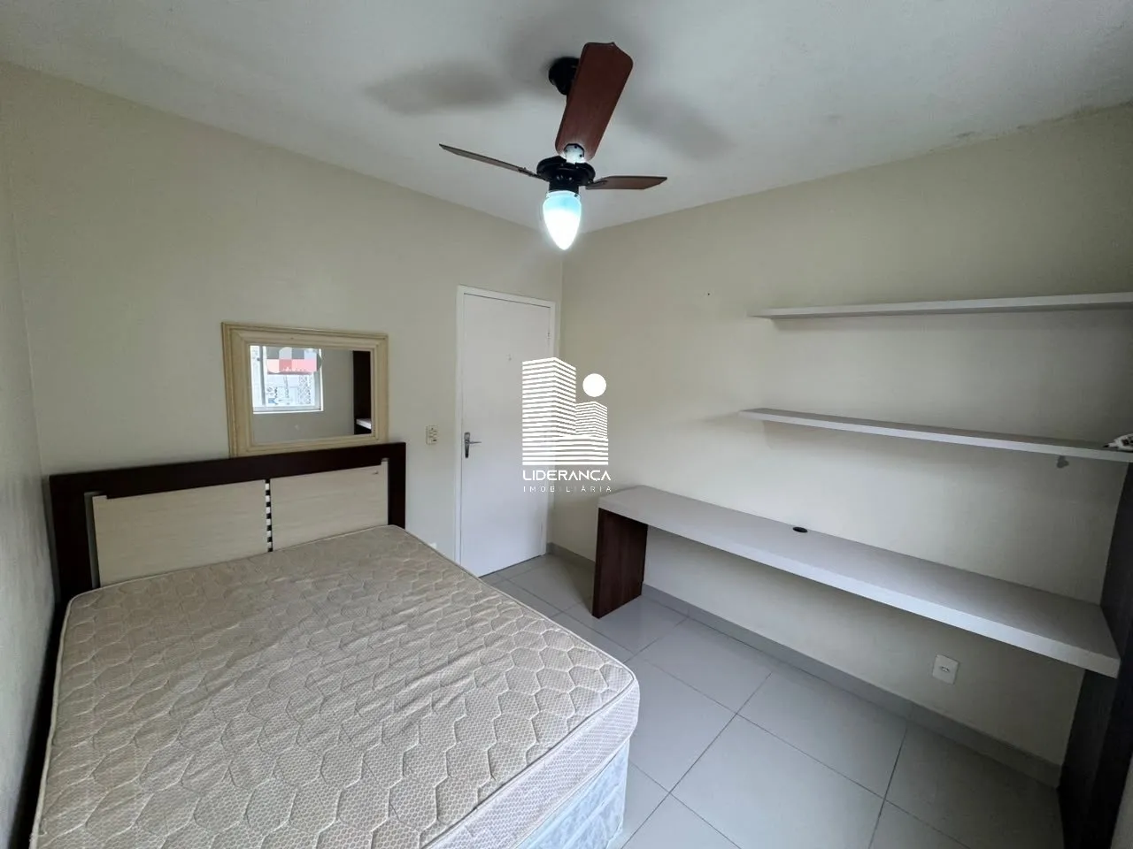 55 m² apartment with a home office and a washing machine — photo 4