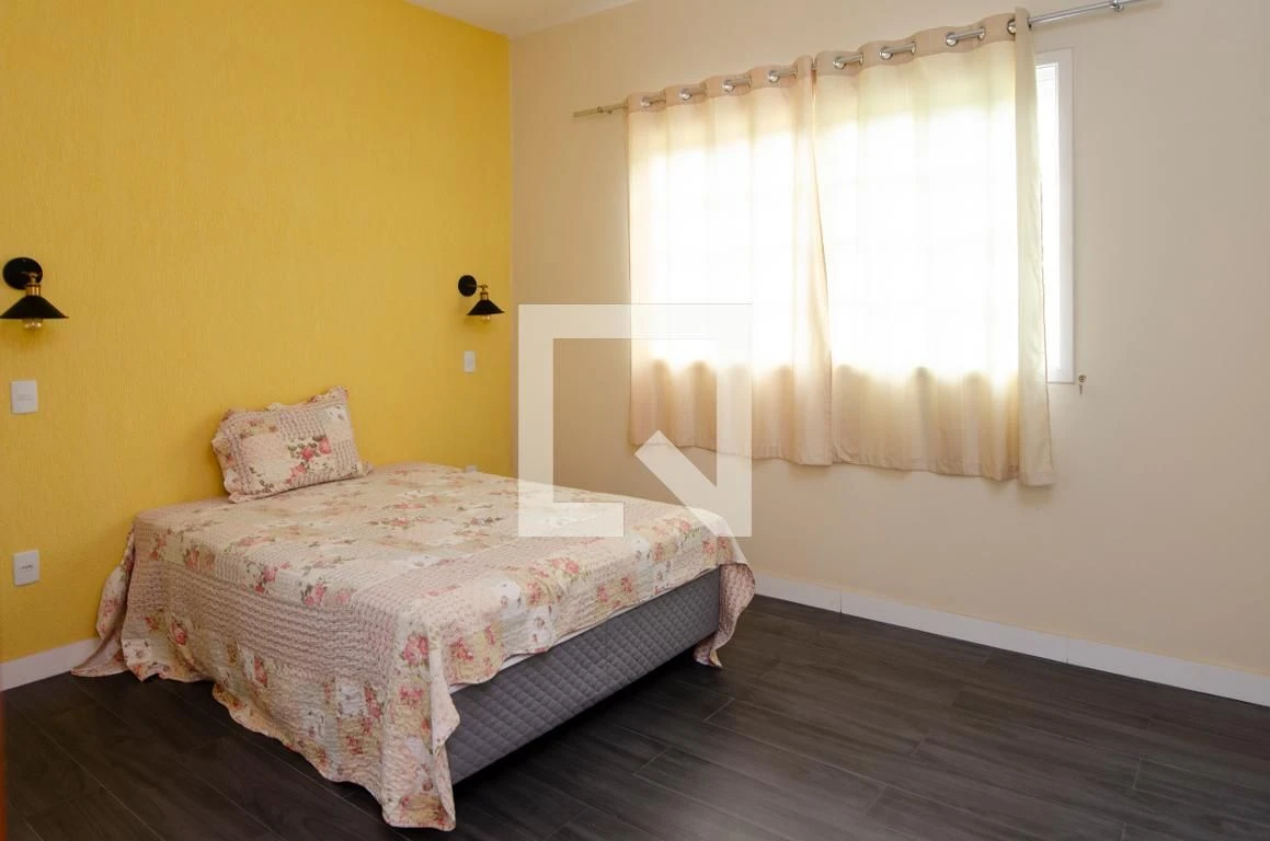 Casa mobiliada com 4 dormitórios e área de lavanderia — photo 19
