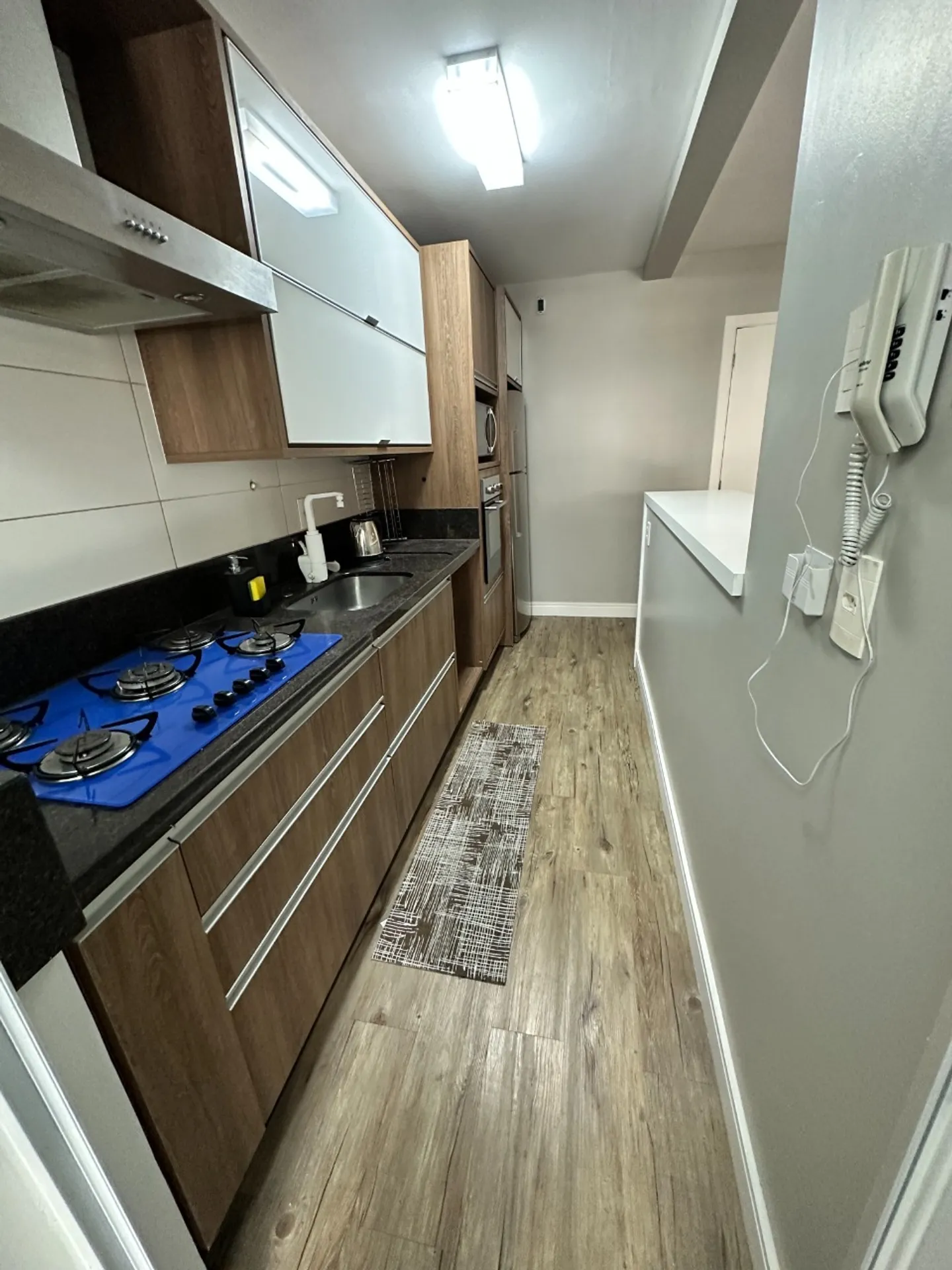 Apartamento amueblado de 2 dormitorios con terraza y parrilla — photo 6