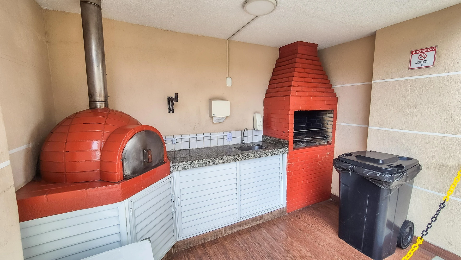 Mountain view in a 2-bedroom apartment, 48 m² — photo 21