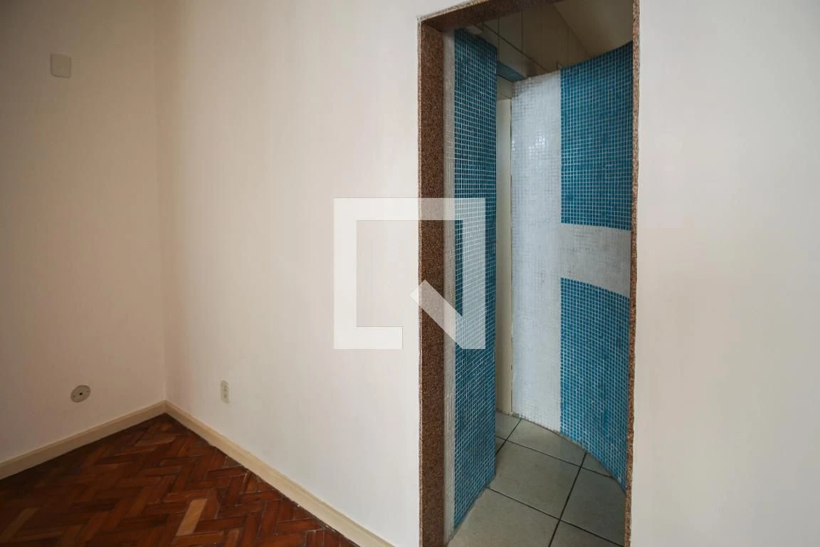 117 m² apartment with a private pool and a walk-in closet — photo 40