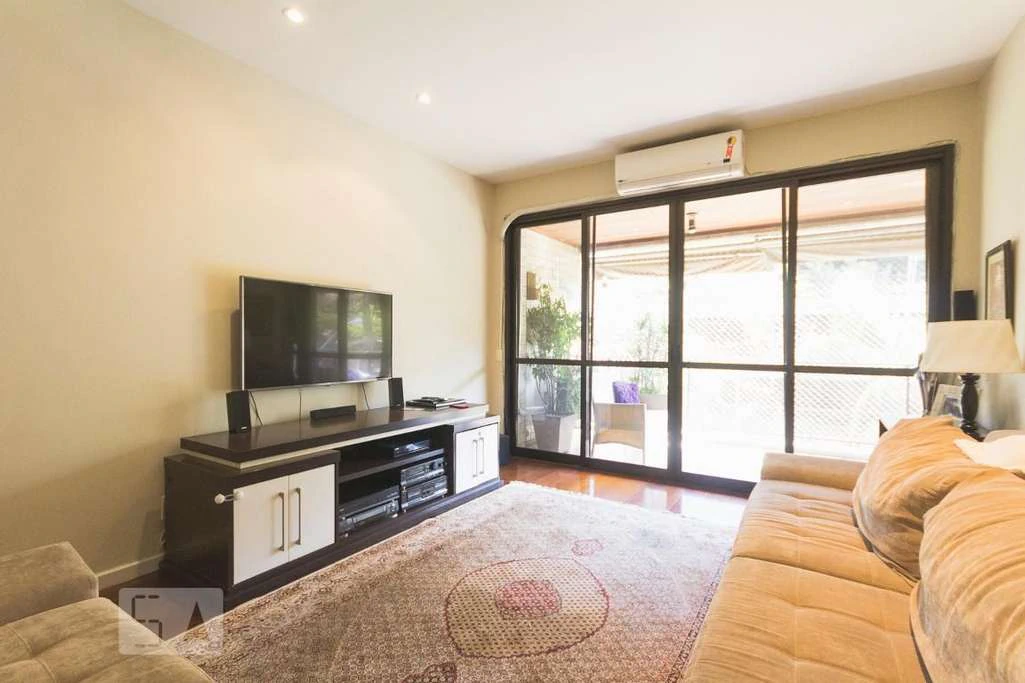 142 m² apartment with 3 bedrooms and 2 parking spaces — photo 18