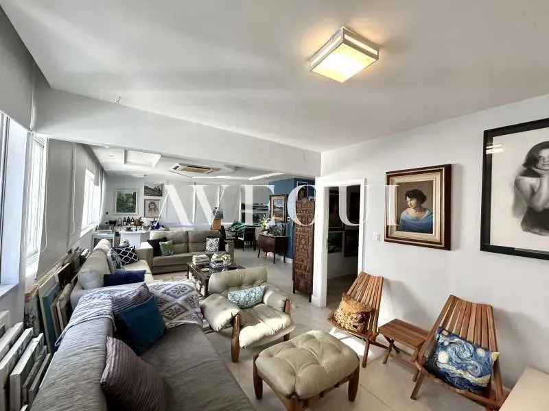 Residential apartment with 4 bedrooms and 4 bathrooms — photo 9