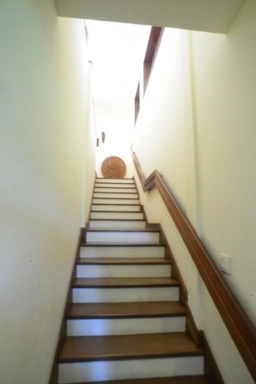 Casa mobiliada com 6 quartos e 5 suítes, com jardim — photo 69