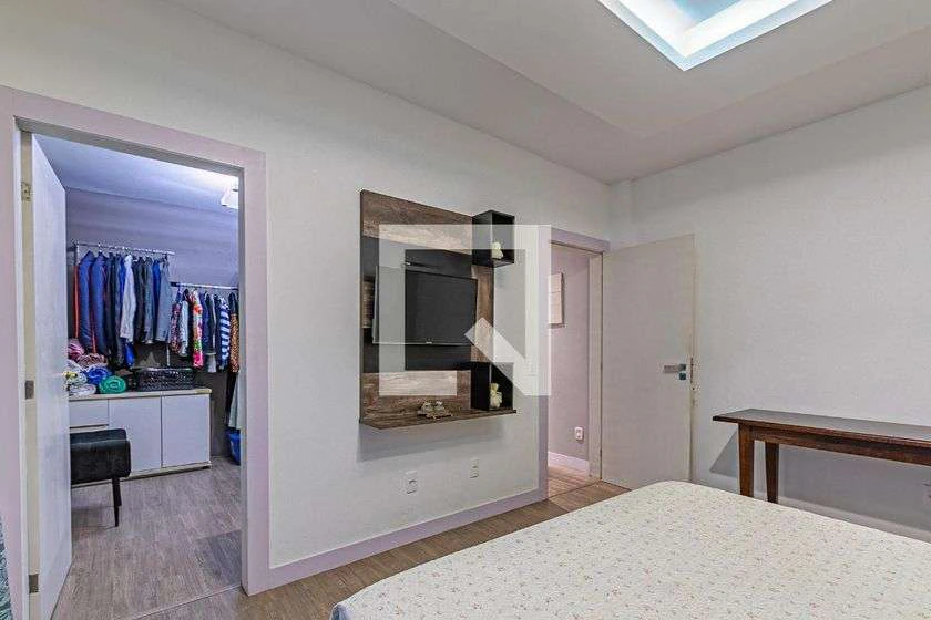 Apartment, 250 m², with a glass-enclosed balcony — photo 3