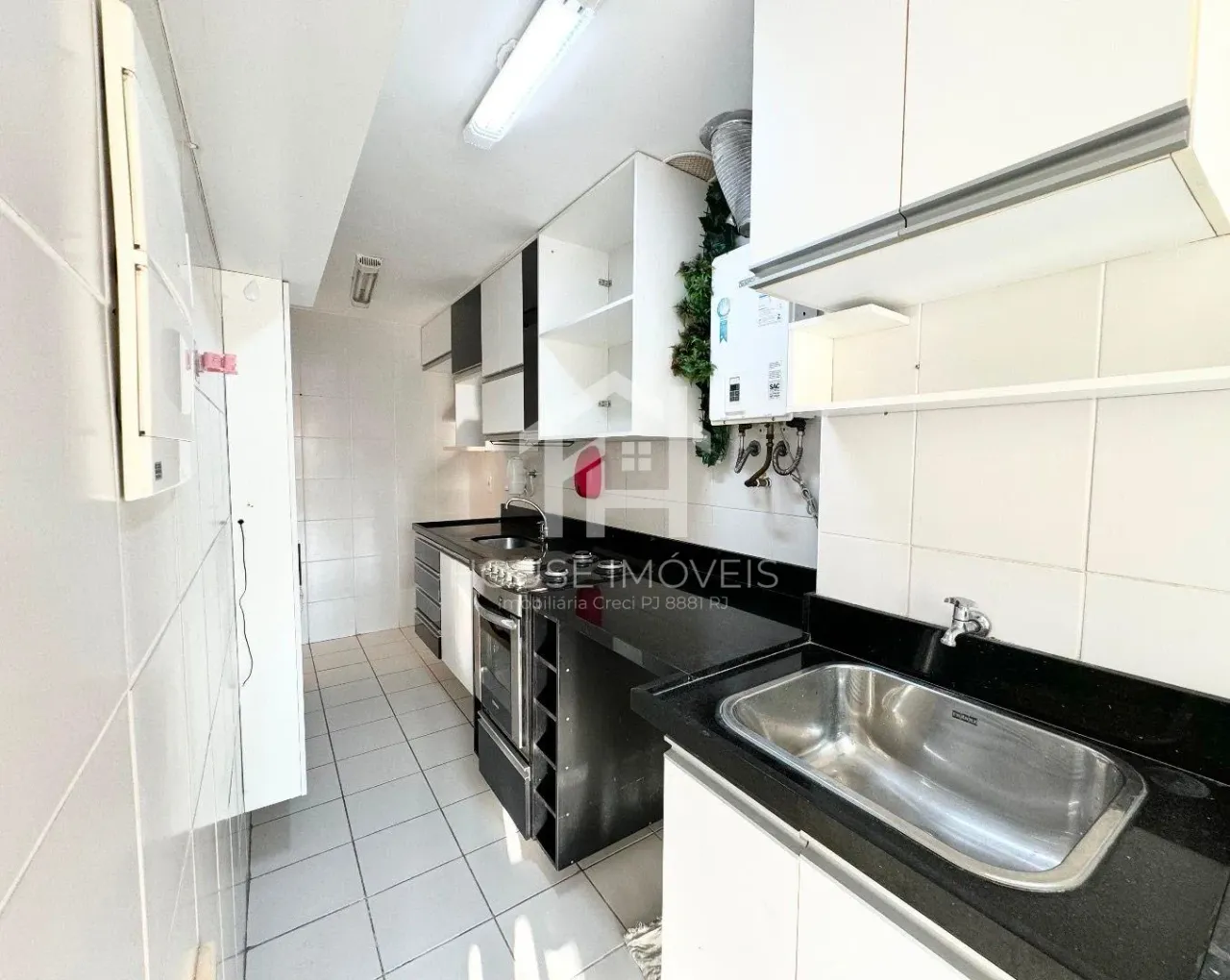 Apartamento com 2 quartos e suíte e varanda fechada — photo 11