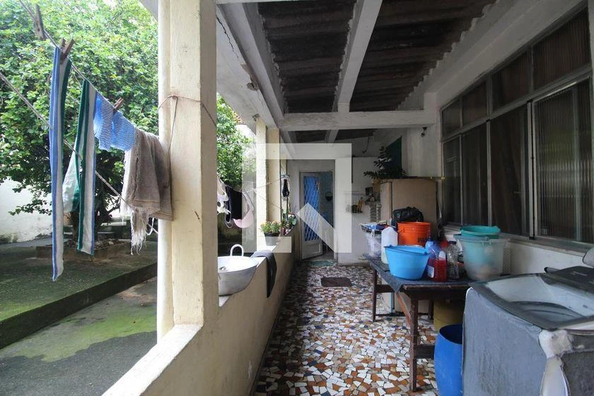Unfurnished house with 3 bedrooms and private garden — photo 39