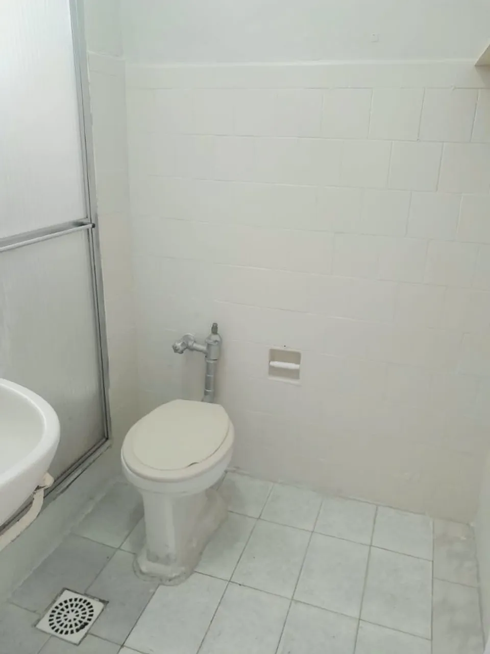 Дерев'яна підлога або ламінат та 1 спальня: квартира 42 м² — photo 11