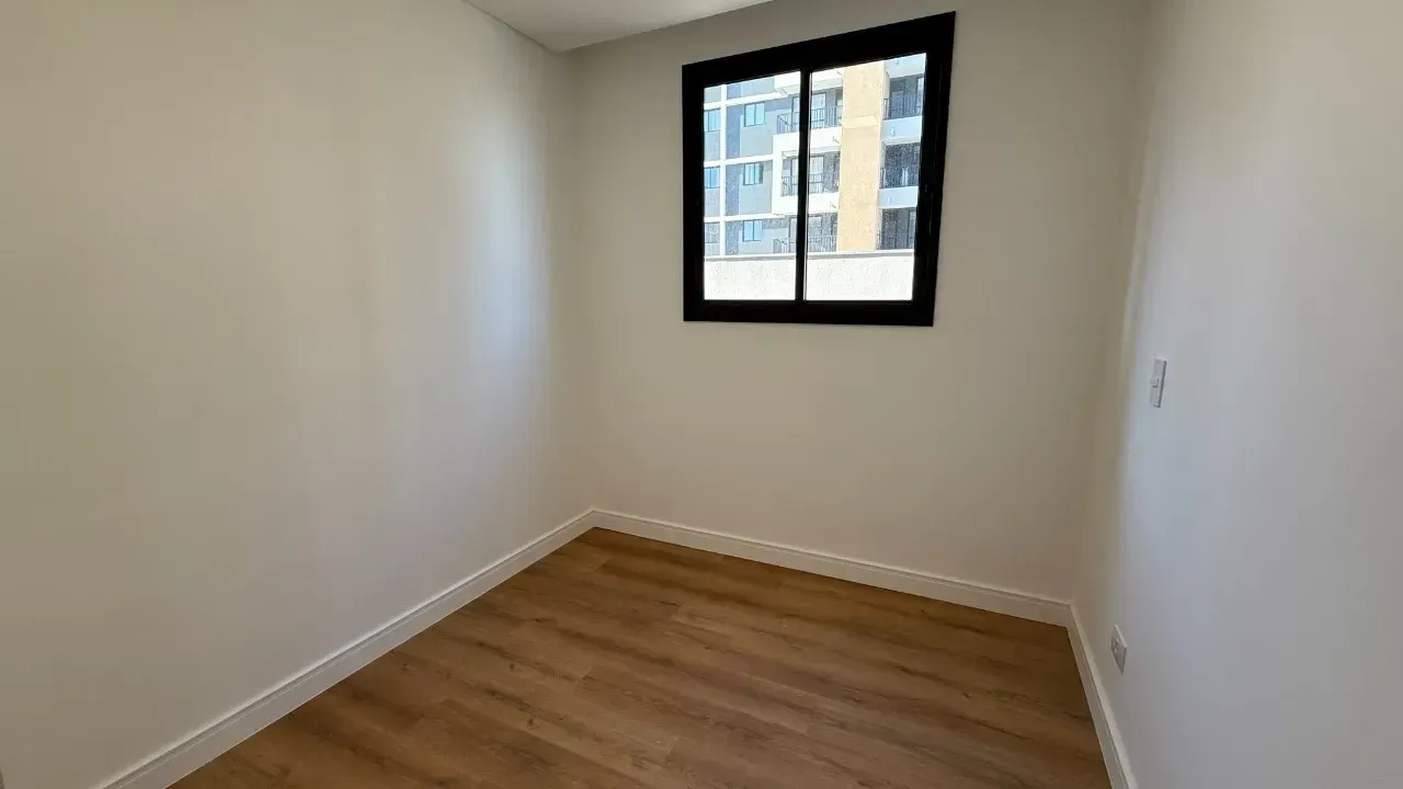 Apartment with 2 bedrooms, 2 bathrooms, and a balcony — photo 6