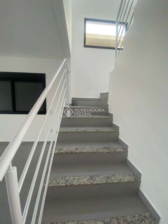 House with 3 en-suite bedrooms and a private garden — photo 5