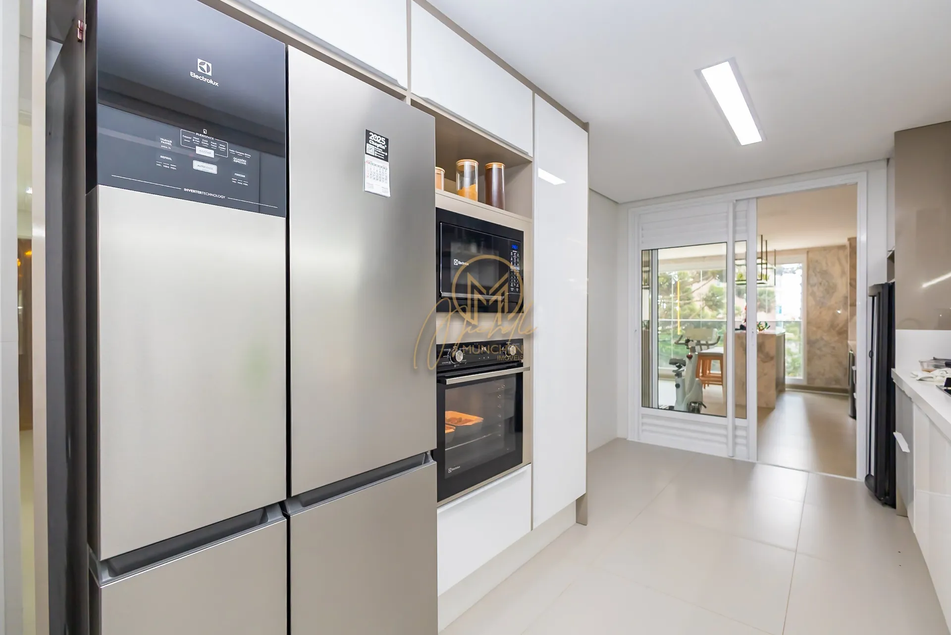 Furnished 462 m² apartment with 4 en-suite rooms — photo 34