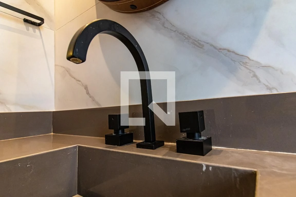 Apartamento mobiliado com 2 quartos e piscina no condomínio — photo 56