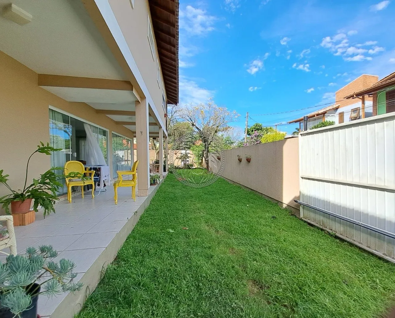 Casa en planta baja amueblada con 3 suites — photo 3