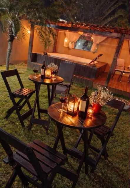 Balcony with a grill in a 4-bedroom house, 300 m² — photo 15