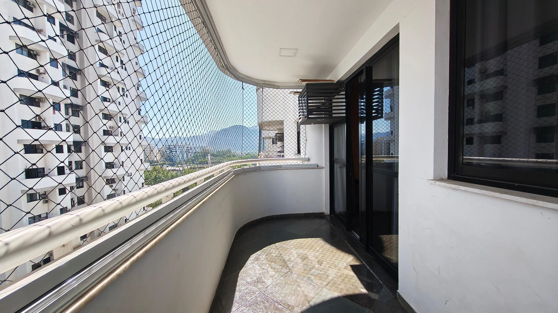 Apartamento mobiliado com 2 quartos e varanda — photo 11