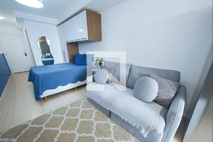 Apartamento amueblado de 1 dormitorio con 35 m² y balcón cerrado — photo 36