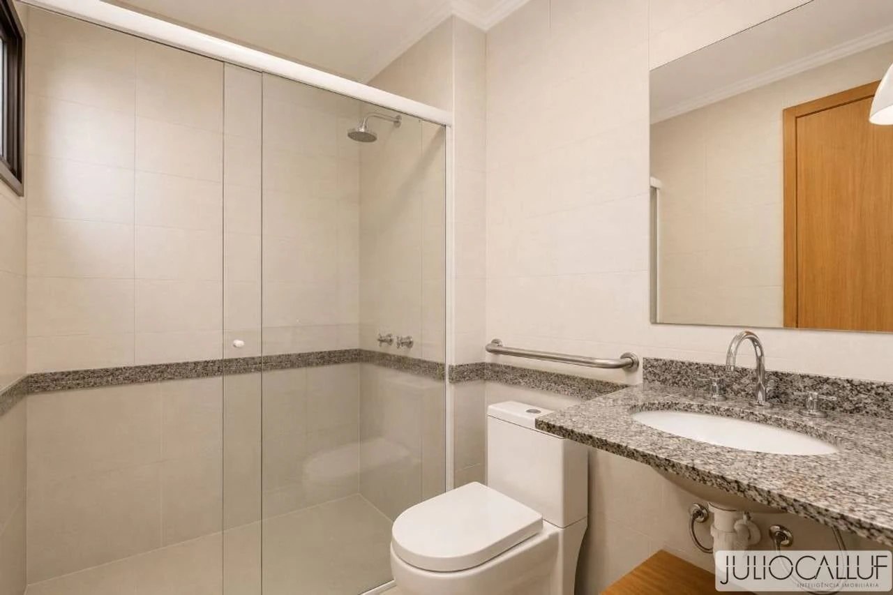 Private pool in a one-bedroom apartment, 40 m² — photo 19