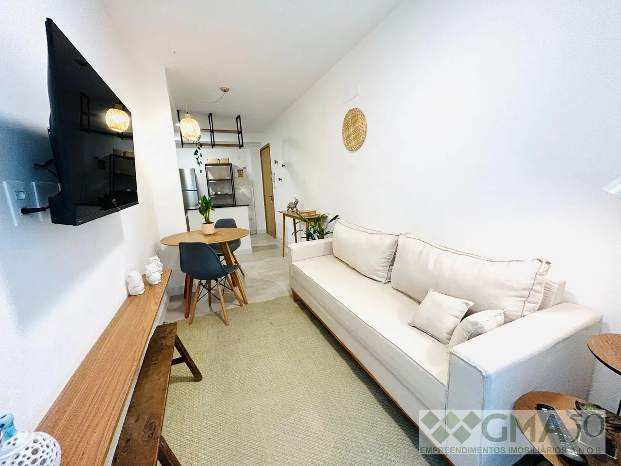 Apartamento mobiliado com cozinha aberta