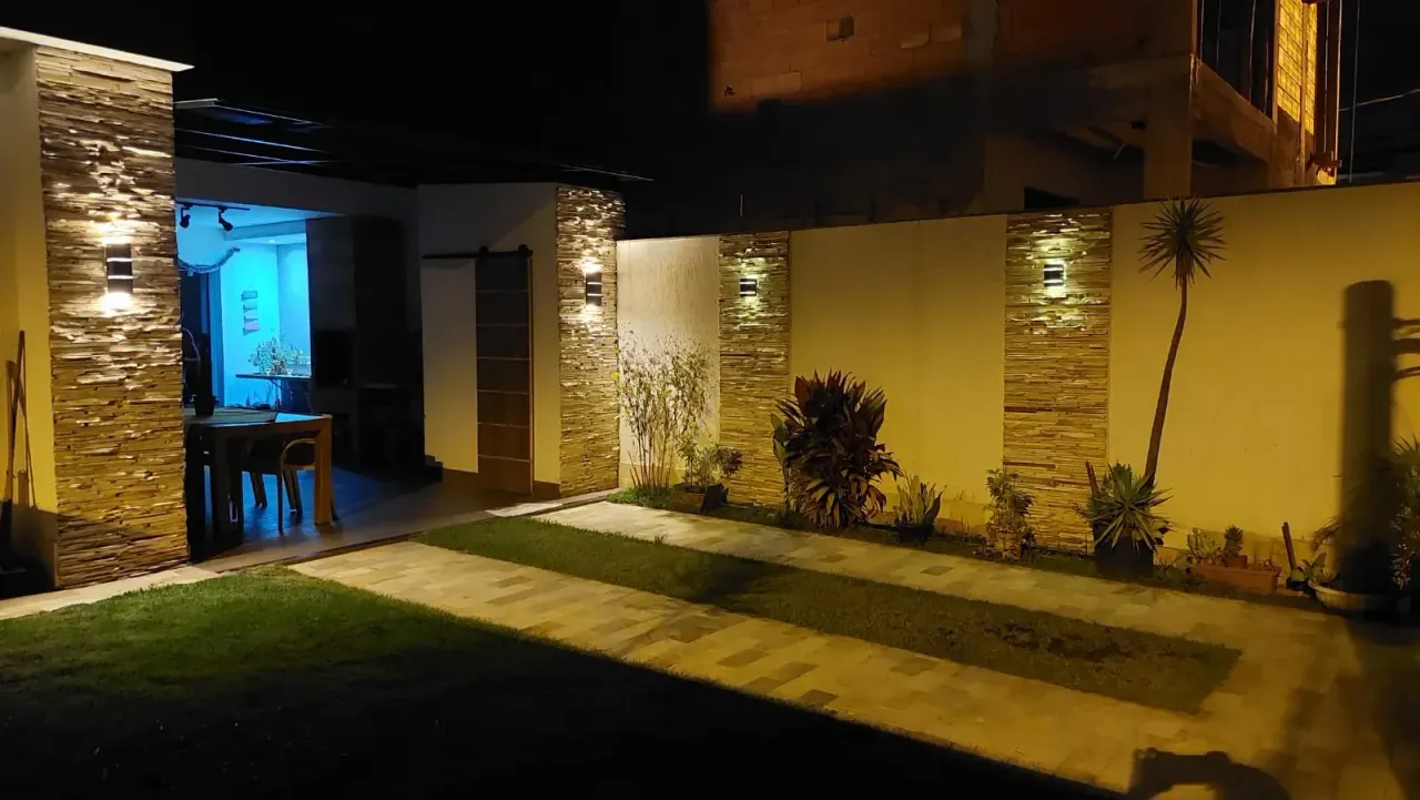 House, 243 m², with a grill on the balcony — photo 12