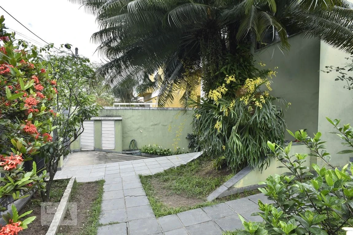 Casa mobiliada com 4 quartos e 5 banheiros — photo 18