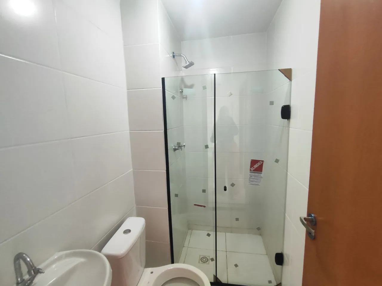 2-bedroom apartment in a building with a pool — photo 11