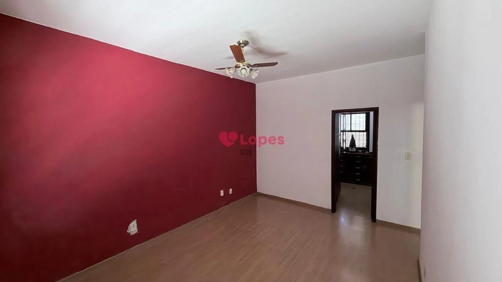 Casa de 450 m² com 3 quartos e fogão a gás — photo 13