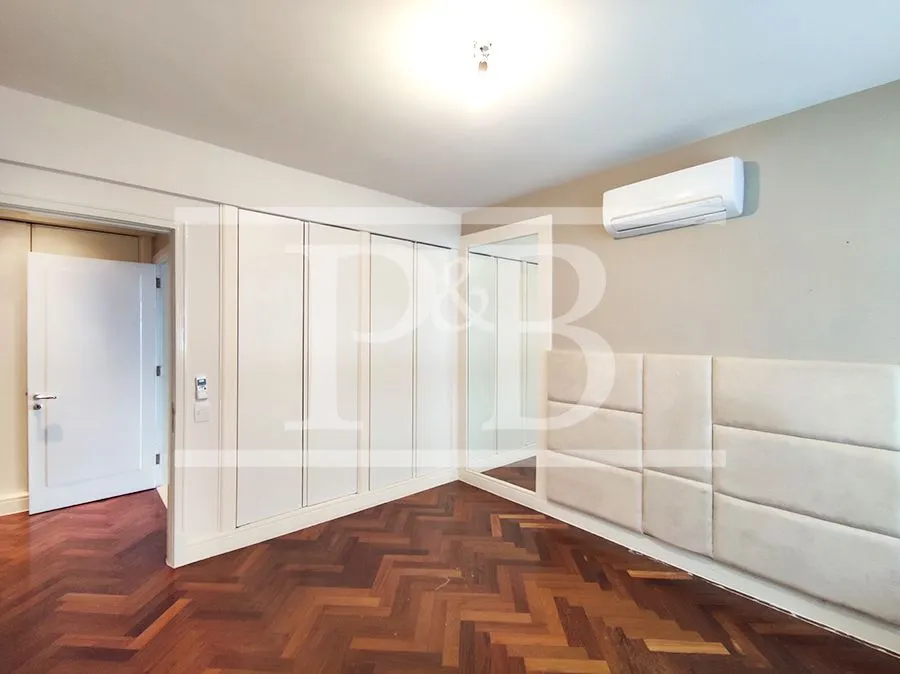 4-bedroom apartment 284 m² with 3 parking spaces — photo 27