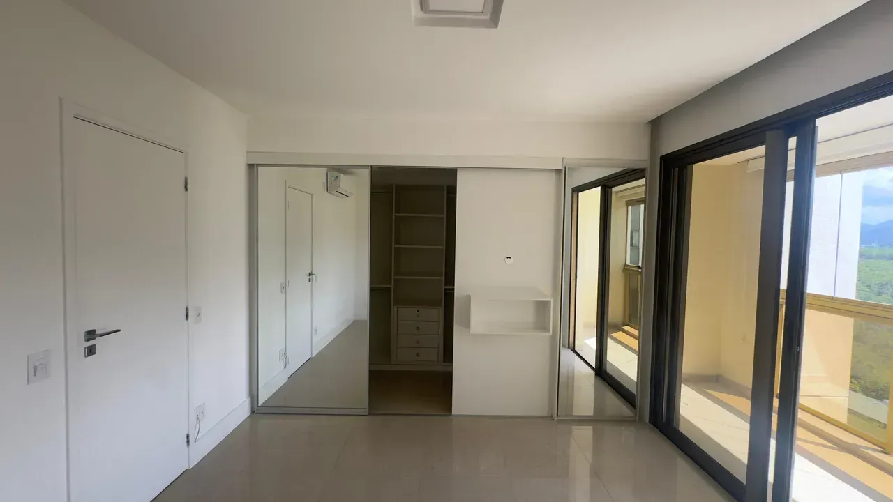 Rental apartment with 3 bedrooms and 4 bathrooms — photo 7