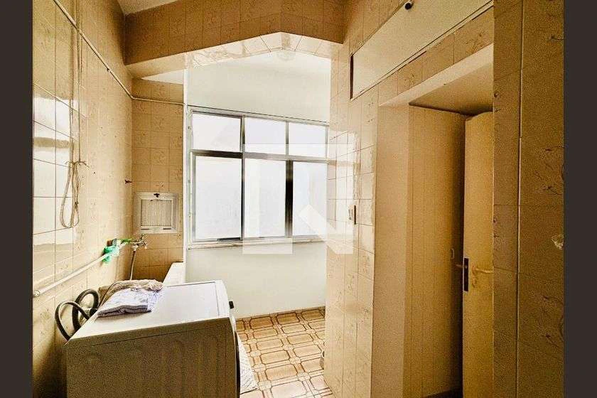 Furnished 2-bedroom apartment with 98 m² — photo 21